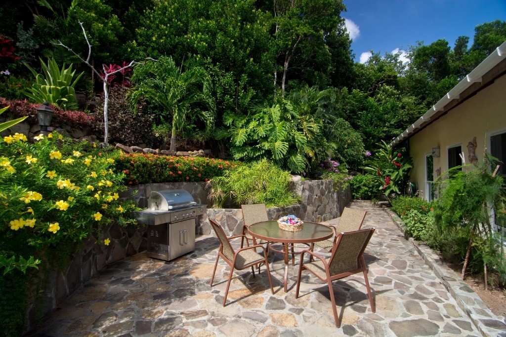 Bequia villa private pool